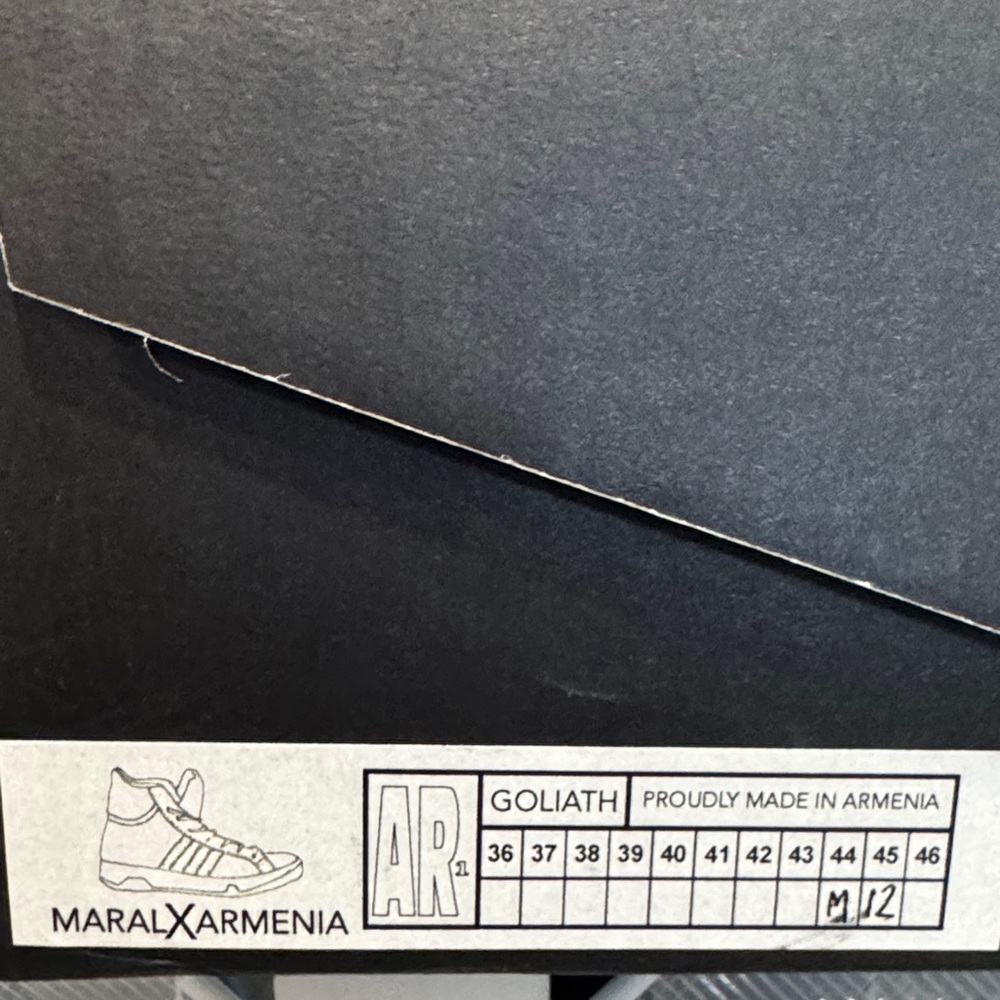 Black High-Top Sneakers - Picture 11 of 12